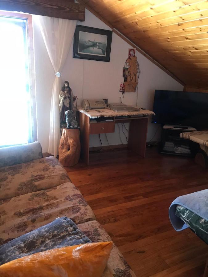 Apartman Nadia Karlobag Esterno foto
