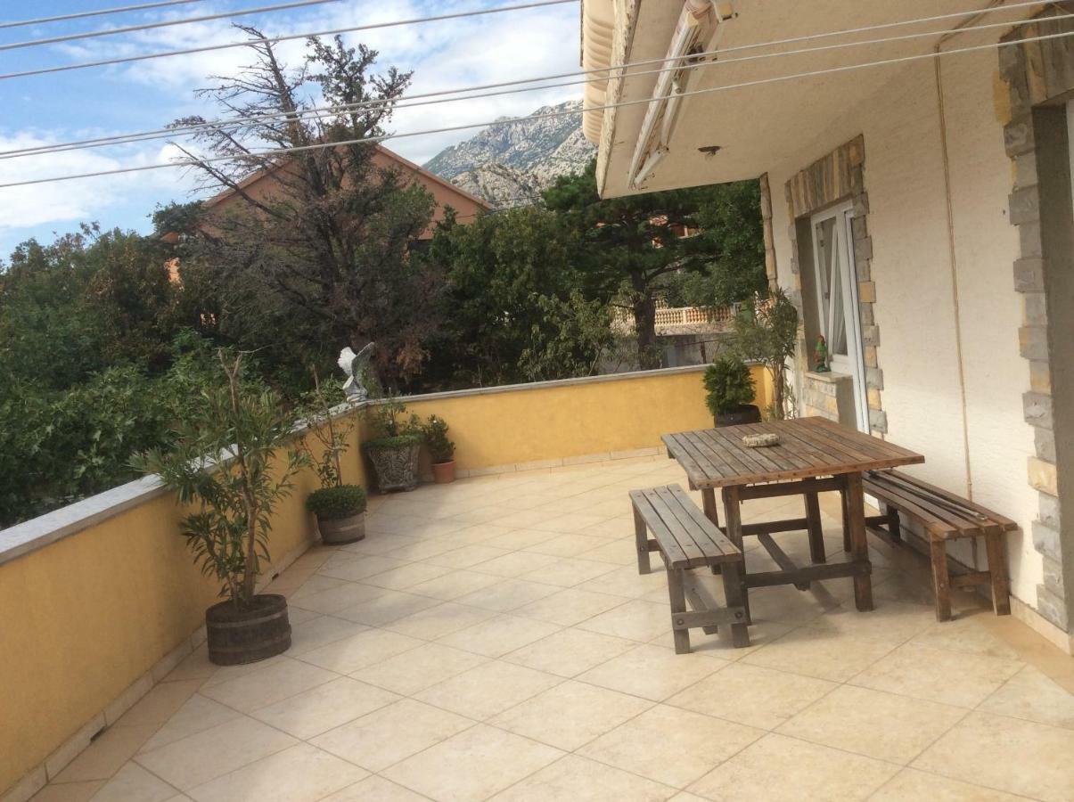 Apartman Nadia Karlobag Esterno foto