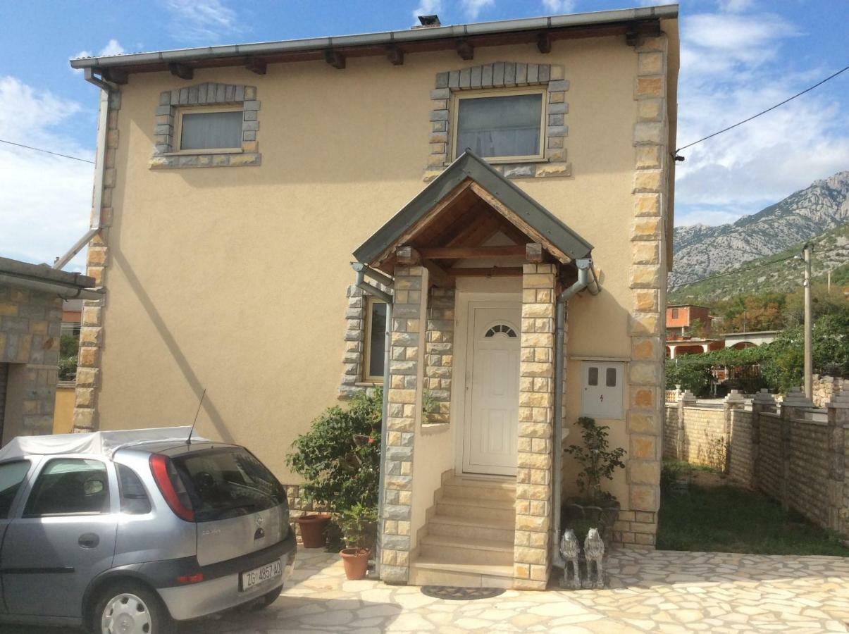 Apartman Nadia Karlobag Esterno foto