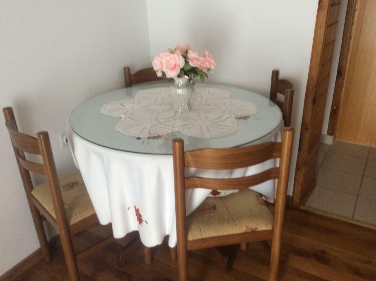 Apartman Nadia Karlobag Esterno foto
