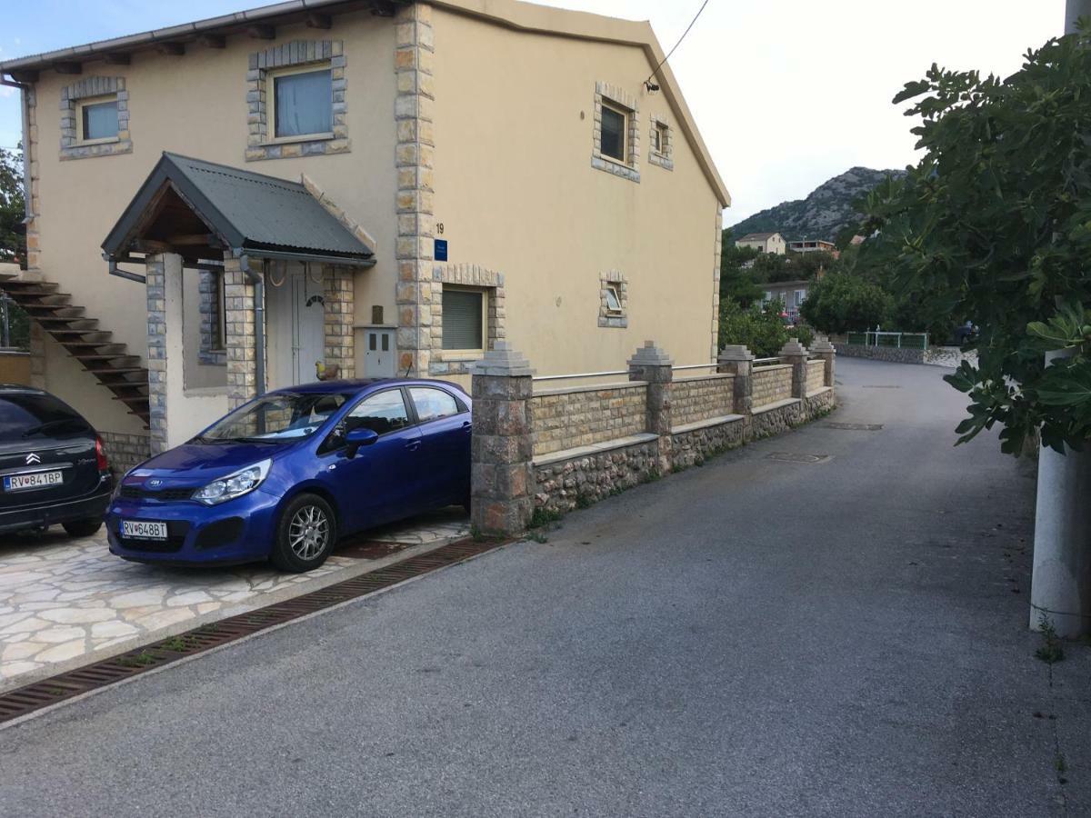 Apartman Nadia Karlobag Esterno foto