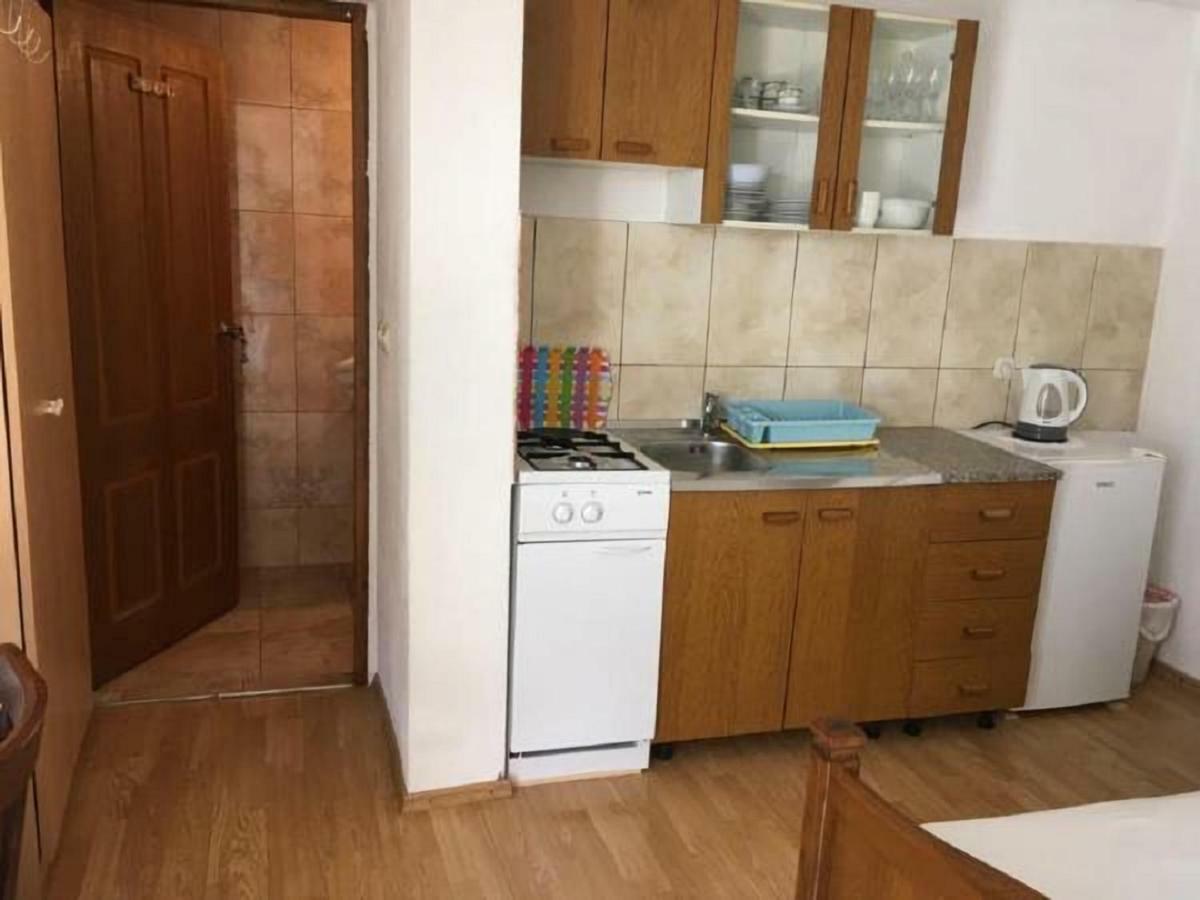 Apartman Nadia Karlobag Esterno foto